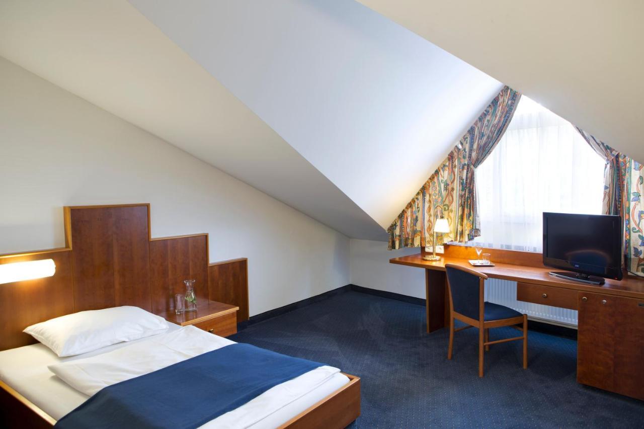 Hotel Paradies Graz Habitación foto